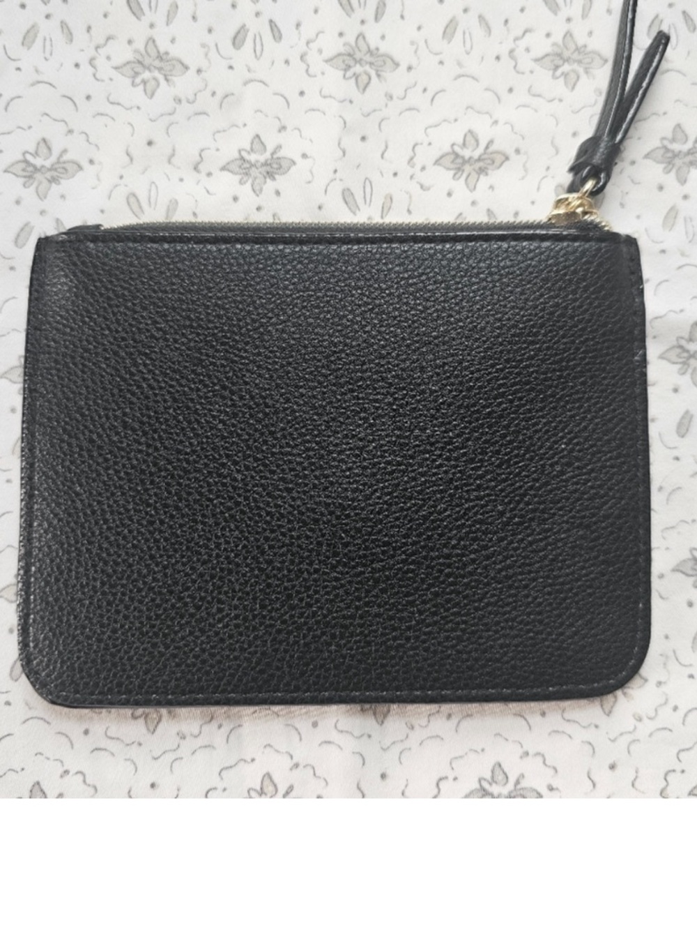 Victoria's Secret Black Card Wallet with Gold Accent studs and Keychain NWOT - Picture 5 of 6